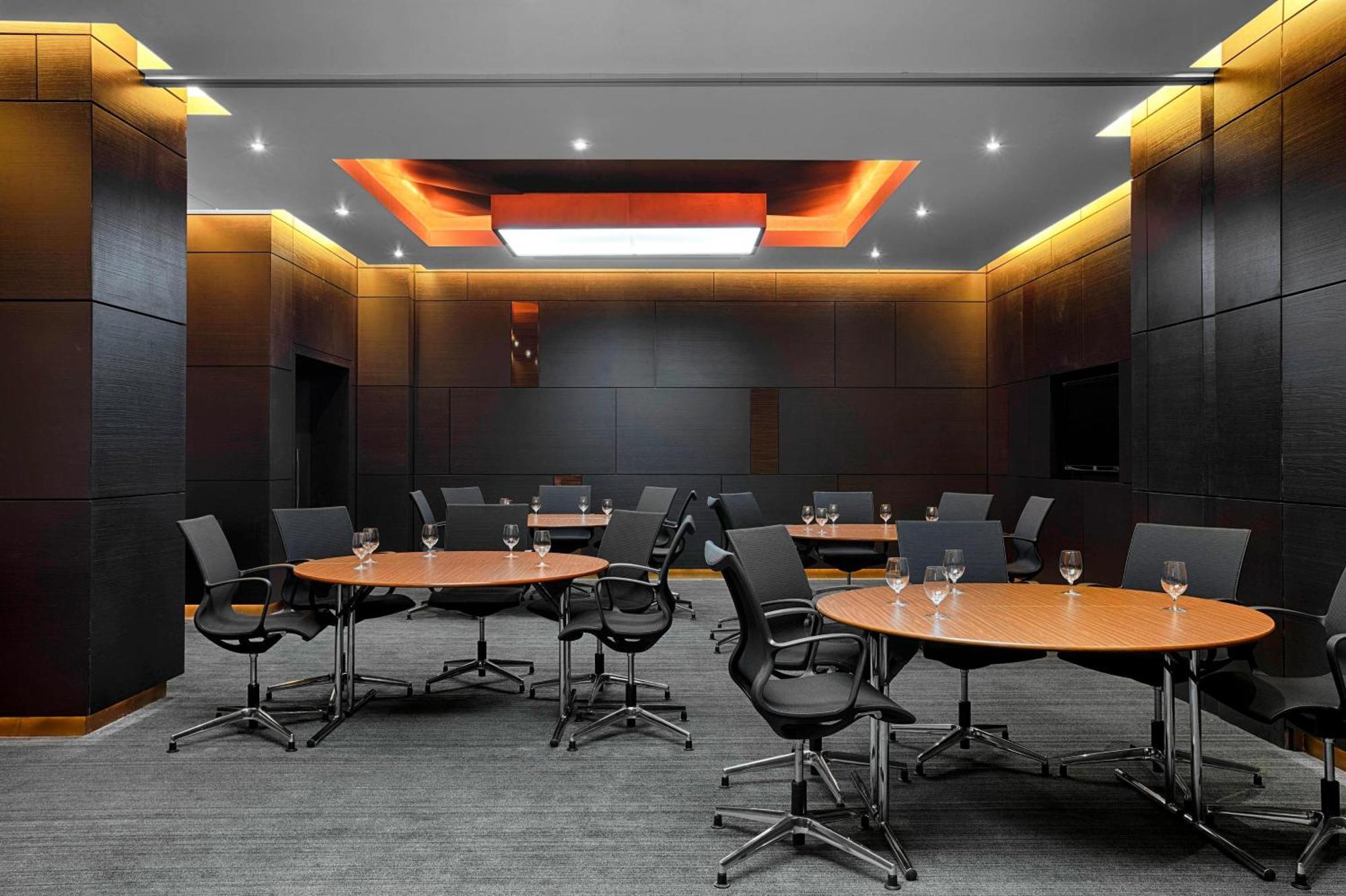 The Westin Doha Hotel & Spa Luaran gambar Meeting room